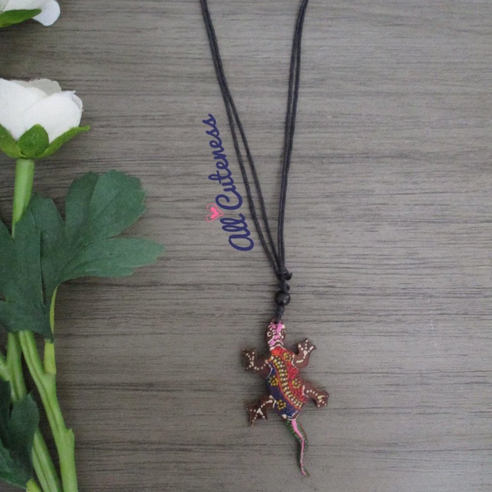 🎀 (NWOT) Handmade Gecko Necklace
